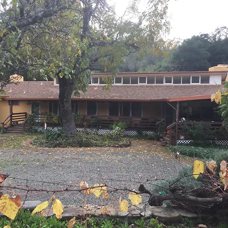 Rustridge Ranch & Winery-2