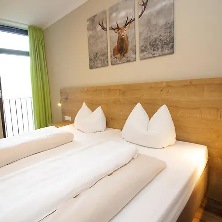 Hotel Dolomit-3