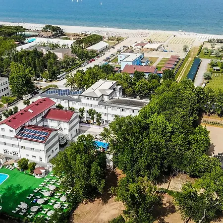 Color Green Village Cesenatico Family-3