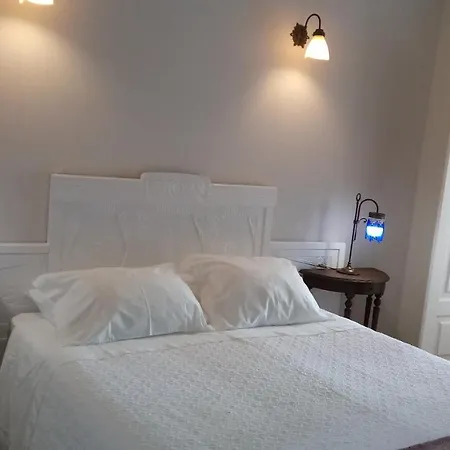 Acucena Vintage Bed & Breakfast-2