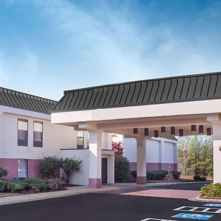 Rome Inn And Suites-3