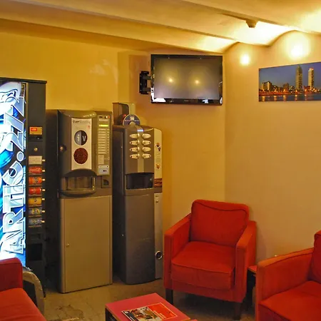 Hostal Radio Barcelona-3