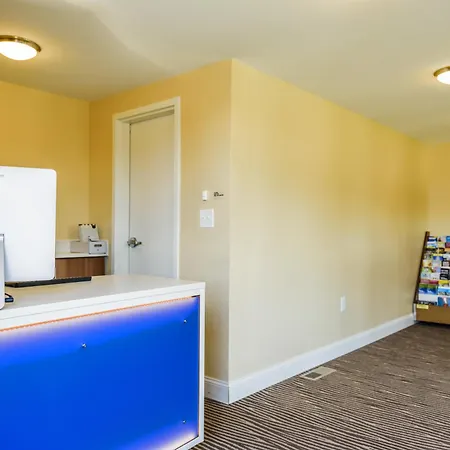 Aarya Hotel By Niagara Fashion Outlets-3