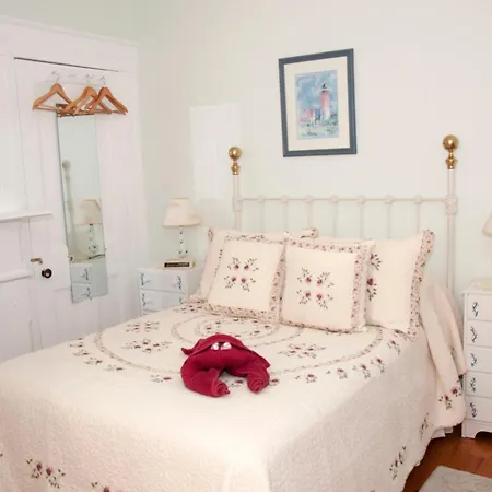 Candlebay Inn-2