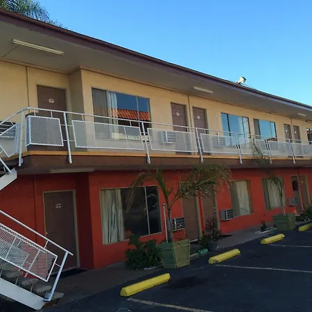 Long Beach Motel-3
