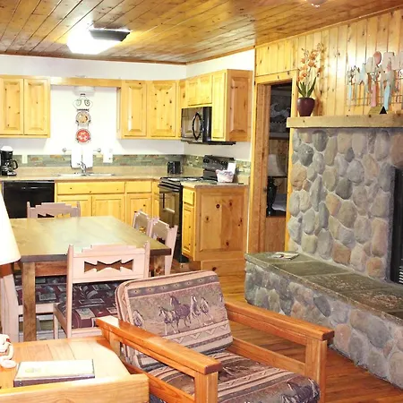 Copper King Lodge-2