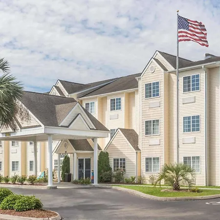 Microtel Inn & Suites By Wyndham Carolina Beach-2