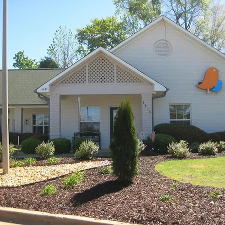 Intown Suites Extended Stay Auburn Al-2