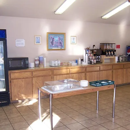 Oak Hill Inn And Suites-2