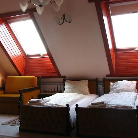 Hotel Happy Apartments-3