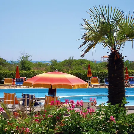 Hotel Bertha Fronte Mare-3