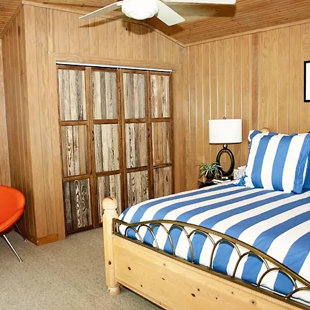 Live Oaks Bed And Breakfast-3