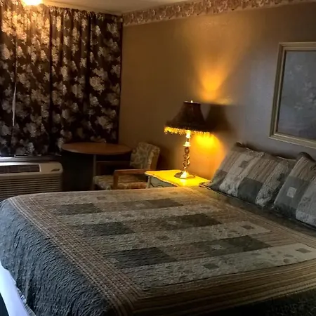 Dogwood Motel-2