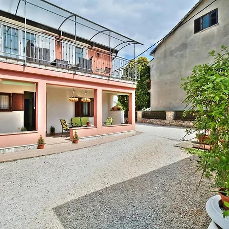 Lorena Apartments-3