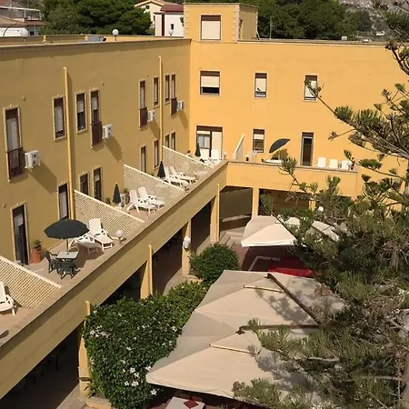 Resort Sole Mediterraneo-3