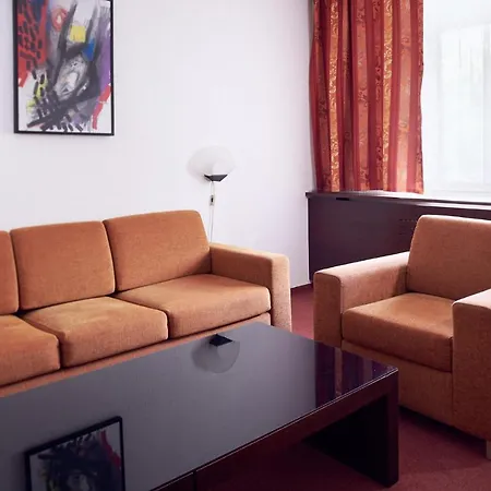Hotel Echo-3