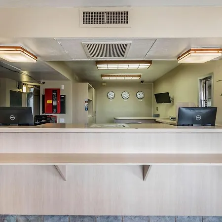 Rodeway Inn Pasco-2
