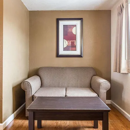 Rodeway Inn & Suites Nags Head-3