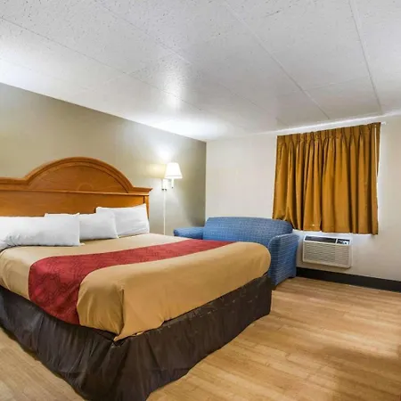 Econo Lodge New Paltz-2