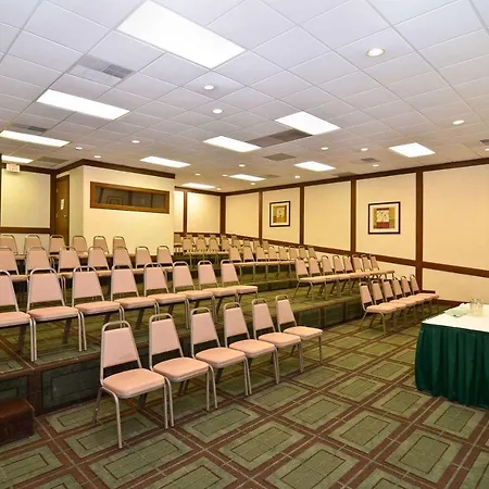 Quality Inn & Conference Center Akron-2