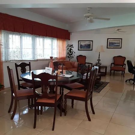 Kingston Cottage-2