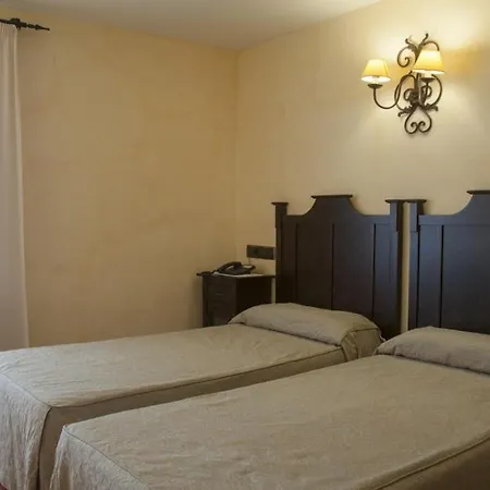 Hostal Rural Los Telares-2