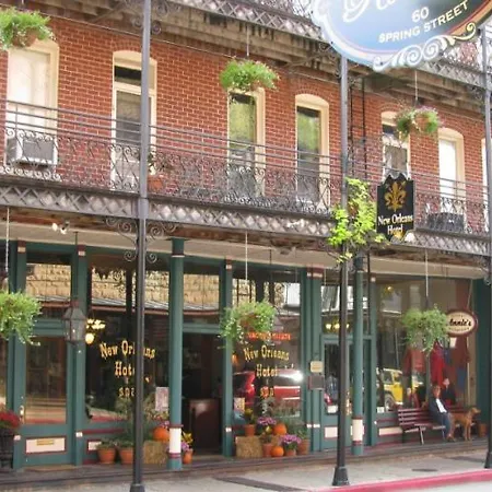 New Orleans Hotel Eureka Springs-2