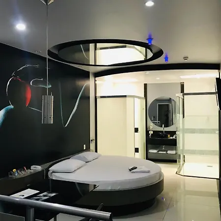 Euro Motel (Adults Only)-3