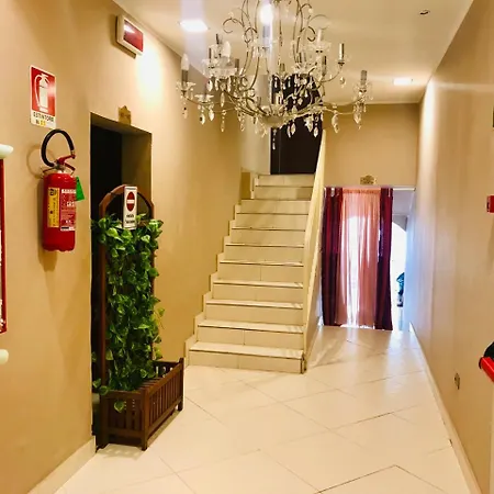 Hotel In-3