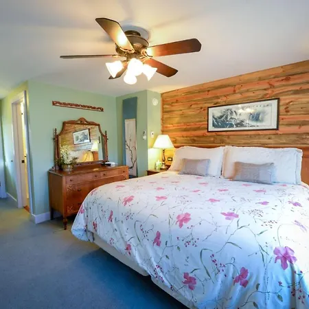 Briar Rose Bed & Breakfast-3