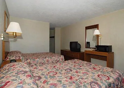 Rodeway Inn-3