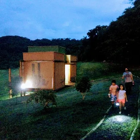 Viva Brotas Chalés e Cabanas com cachoeira-3