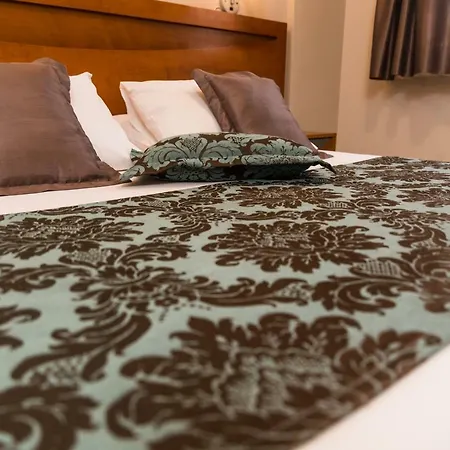 Summit Montese Tower Hotel-2
