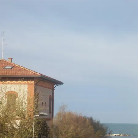 Hotel Rosy-2