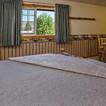Stanley High Country Inn-3