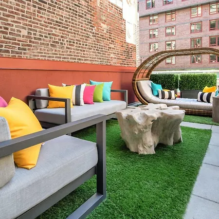 Staypineapple, An Artful Hotel, Midtown New York-3