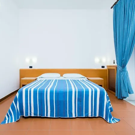 Hotel La Vela-3