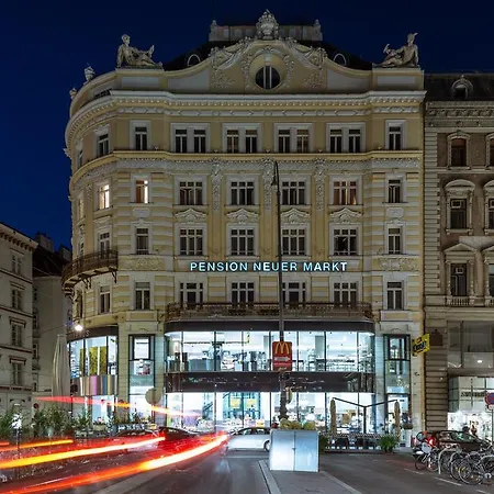 Pension Neuer Markt-3
