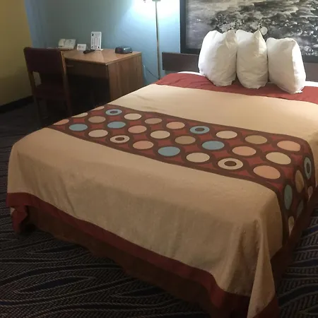Super 8 By Wyndham Cedar City-2
