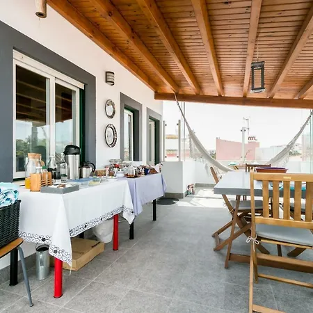 3 Marias Garden House B&B-2