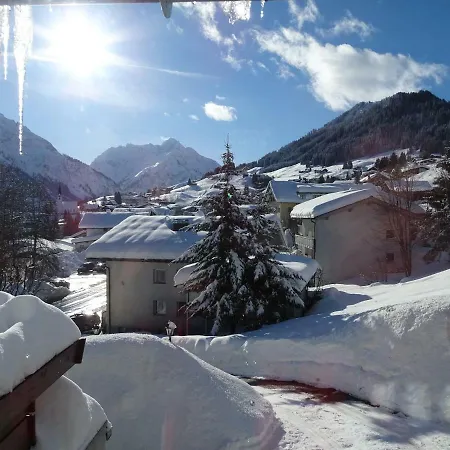 Der Berghof-2