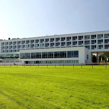 Atlantic Hotel Galopprennbahn-3