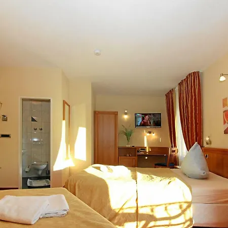 Hotel-Restaurant Axion-3