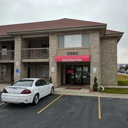 Americas Best Value Inn & Suites Provo-3