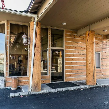 Econo Lodge Inn & Suites Kalispell - Glacier National Park Gateway-3