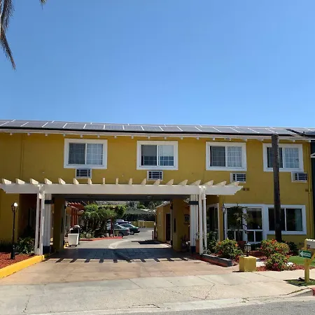 Sandyland Reef Inn-3