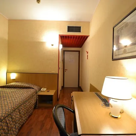 Sun Hotel-2