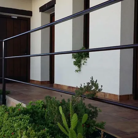 HOSTAL Almagro - Parking-2