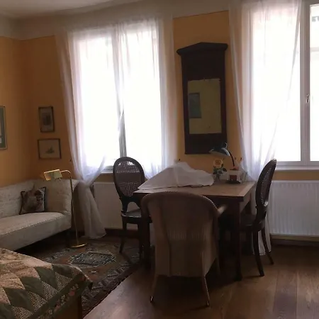 Gast In Hedwigs Haus Auf Dem Meere-2
