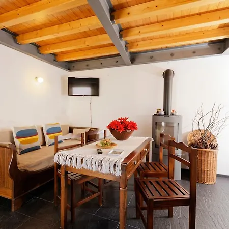 Antiga "Casa Do Porco"-2
